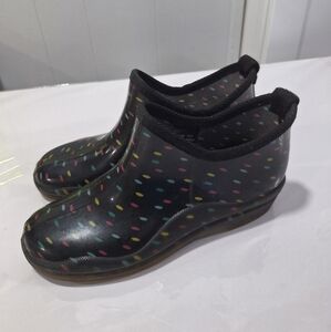 Capelli New York Rain Garden Ankle Bootie Boots- Women Size 10